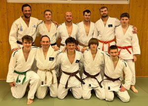 Mehr über den Artikel erfahren Erfolgreicher Start in die neue Bezirksligasaison – 13:7 im Auftaktkampf gegen den DJK Eichstätt